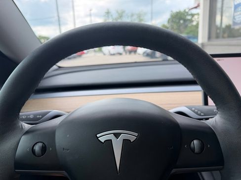 Used 2023 Tesla Model 3 Standard Range RWD image 15