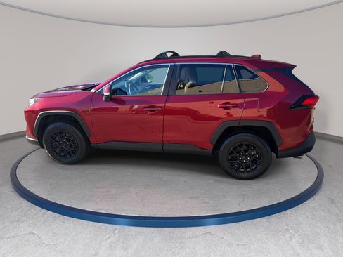 Used 2019 Toyota RAV4 XLE FWD image 8