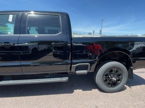 New 2026 Ford F250 XLT w/ XLT Premium Package AWD/4WD image 5