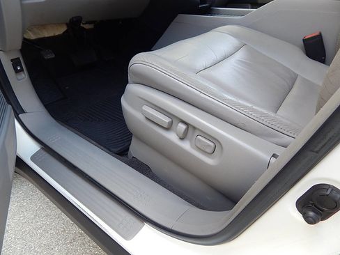 Used 2011 Honda Pilot EX-L image 29