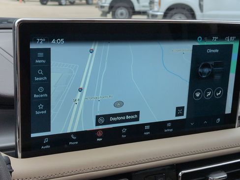 Used 2023 Lincoln Nautilus FWD w/ Premium Package image 21