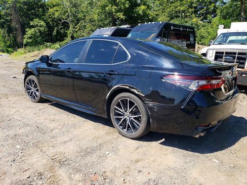 Used 2023 Toyota Camry SE w/ Audio Upgrade Package FWD image 4