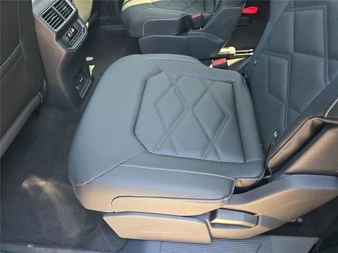New 2026 Volkswagen Atlas SE FWD image 10
