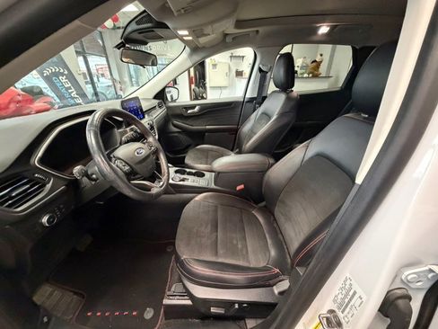 Used 2021 Ford Escape SEL w/ SEL Stealth AWD Package image 18