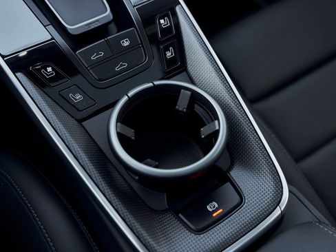 Used 2024 Porsche 911 Turbo image 62