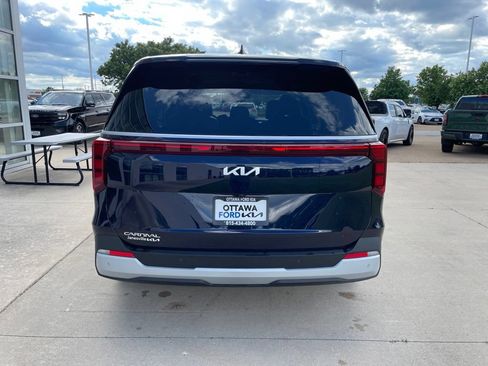 New 2026 Kia Carnival FWD image 6