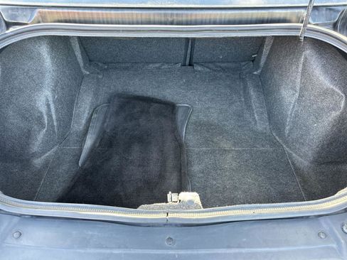 Used 2018 Dodge Challenger SXT image 19