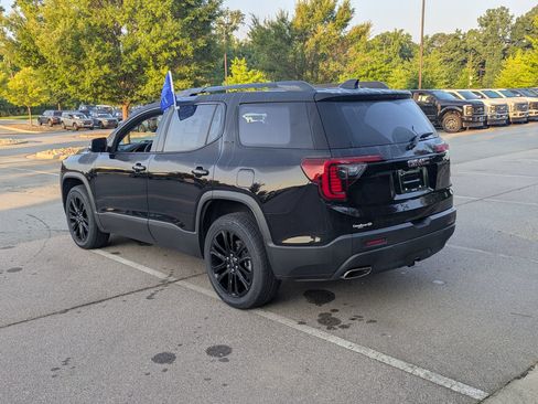 Used 2023 GMC Acadia SLE w/ Driver Convenience Package FWD image 6
