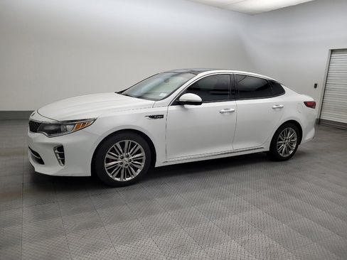 Used 2016 Kia Optima SX w/ Chrome Wheel Package FWD image 2