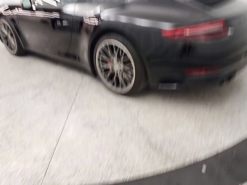 Used 2018 Porsche 911 Carrera S RWD image 20