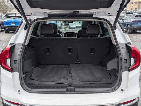 Used 2022 GMC Terrain AT4 w/ Infotainment Package II image 14