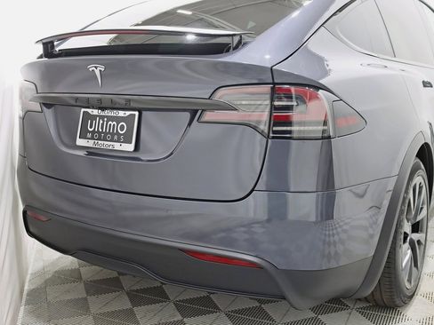 Used 2022 Tesla Model X image 12