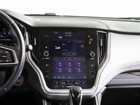 Used 2022 Subaru Outback Premium image 13