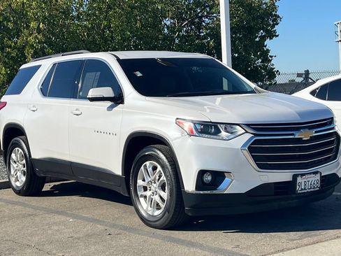 Used 2020 Chevrolet Traverse LT AWD/4WD image 2