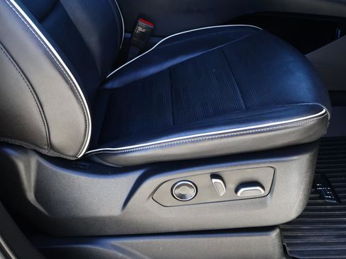 Used 2021 Cadillac Escalade Sport w/ Driver Assist Tech Package image 27