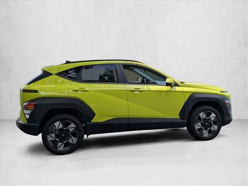 Used 2024 Hyundai Kona SEL AWD/4WD image 4