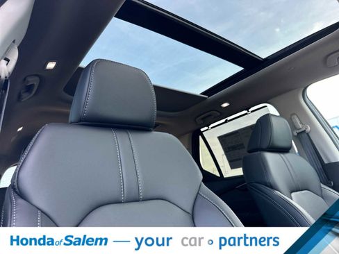 New 2026 Honda Pilot Touring image 17