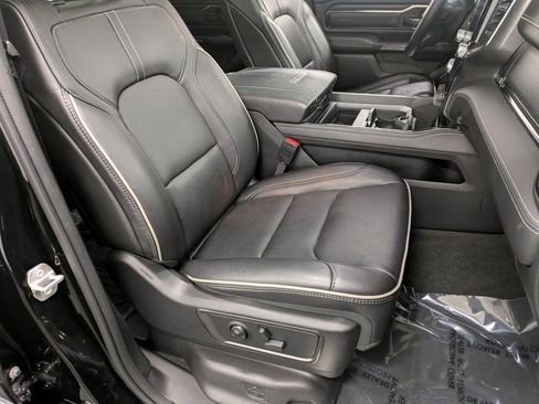 Used 2024 RAM 1500 Limited w/ Body Color Bumper Group image 29