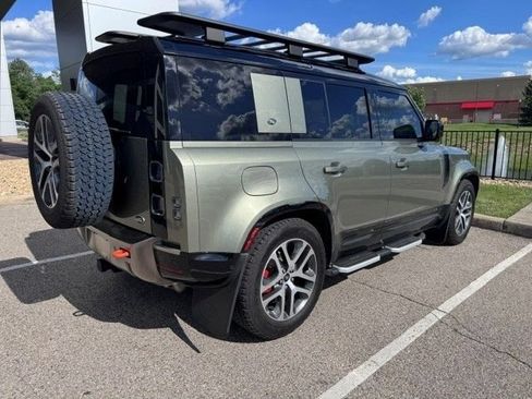 Used 2023 Land Rover Defender 110 X AWD/4WD image 3
