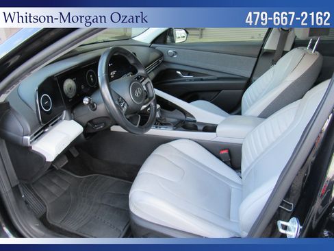 Used 2021 Hyundai Elantra Limited image 20