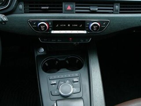 Used 2018 Audi A4 2.0T allroad Premium Plus AWD/4WD image 23