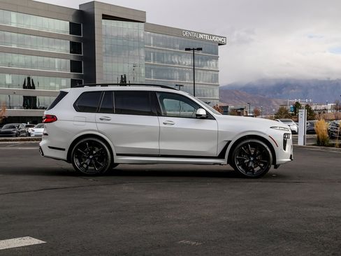 New 2026 BMW X7 xDrive40i image 6