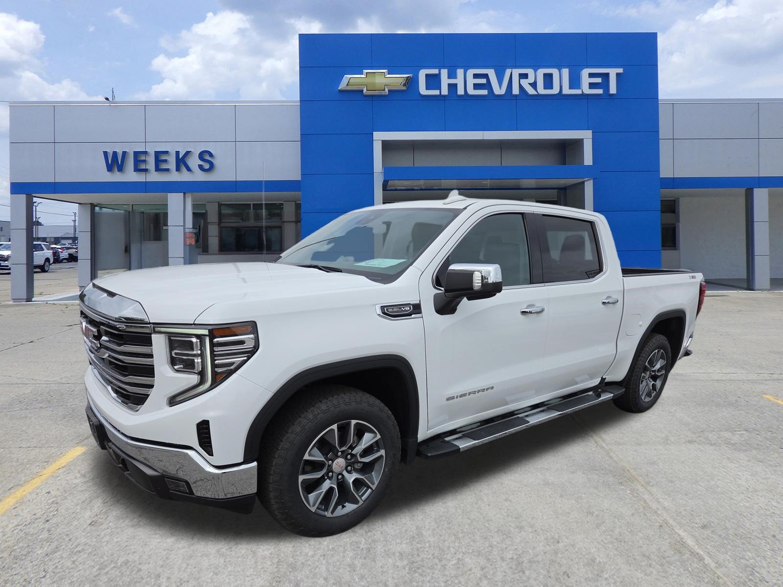 Used 2022 GMC Sierra 1500 SLT AWD/4WD image 1