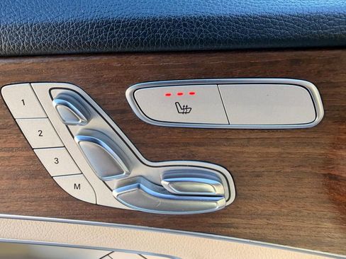 Used 2019 Mercedes-Benz C 300 4MATIC Sedan image 20