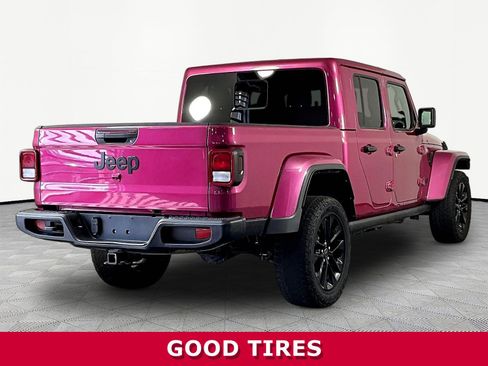 Used 2024 Jeep Gladiator Sport AWD/4WD image 6