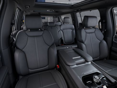 New 2026 Jeep Grand Wagoneer L Limited image 9