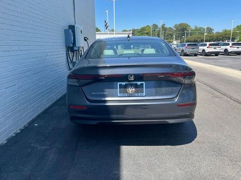 Used 2023 Honda Accord EX image 3