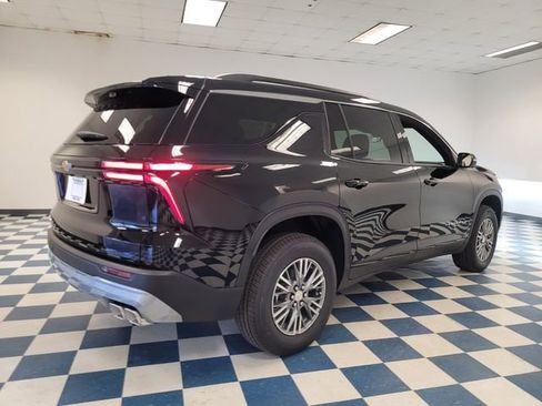 New 2026 Chevrolet Traverse LT w/ Driver Confidence Package image 7