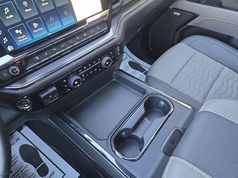 Used 2024 Chevrolet Silverado 2500 ZR2 w/ ZR2 Bison Edition image 25