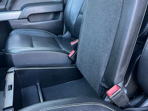 Used 2019 Chevrolet Silverado 3500 LT w/ LT Convenience Package image 9