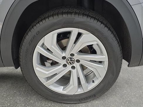 Used 2023 Volkswagen Atlas SE w/ Panoramic Sunroof Package AWD/4WD image 30