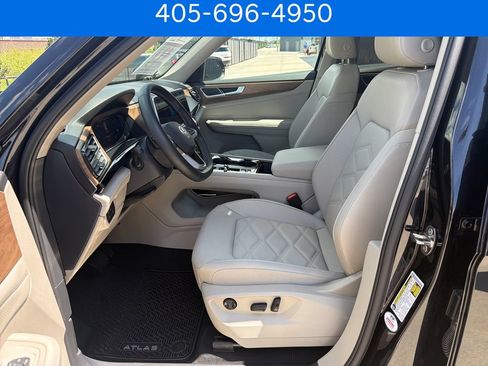 Used 2026 Volkswagen Atlas SE AWD/4WD image 11