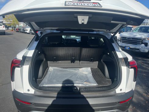 Used 2025 Chevrolet Blazer EV LT image 7