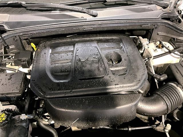 Used 2021 Jeep Grand Cherokee Summit AWD/4WD image 33