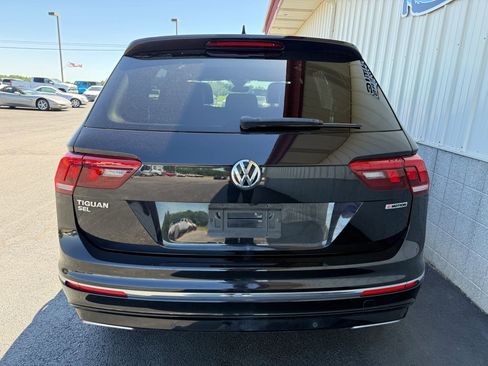Used 2020 Volkswagen Tiguan SEL Premium R-Line AWD/4WD image 5