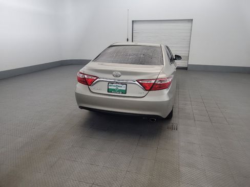 Used 2016 Toyota Camry XLE FWD image 7