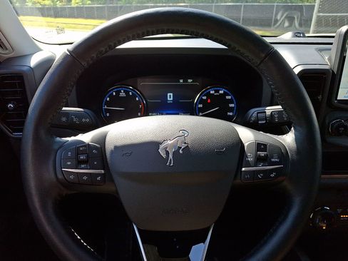 Used 2022 Ford Bronco Sport Outer Banks w/ Tech Package AWD/4WD image 20