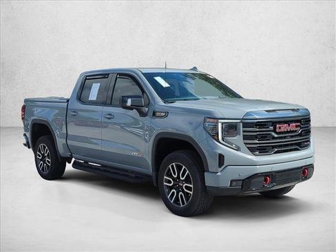 Used 2024 GMC Sierra 1500 AT4 w/ Technology Package AWD/4WD image 3