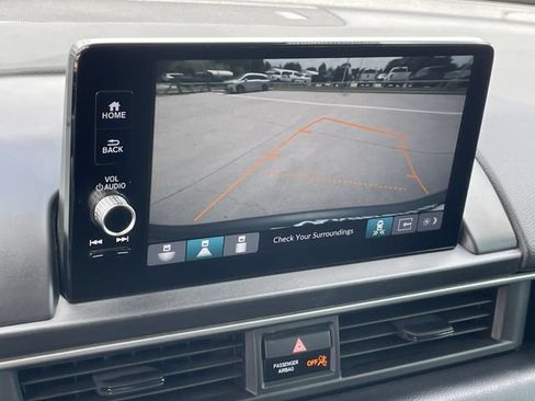 Certified 2025 Honda Pilot Touring image 19