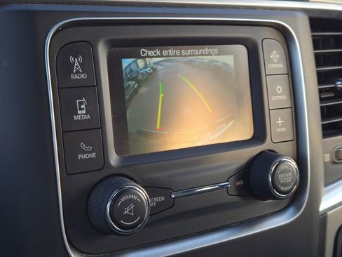 Used 2020 RAM 1500 Classic SLT image 20