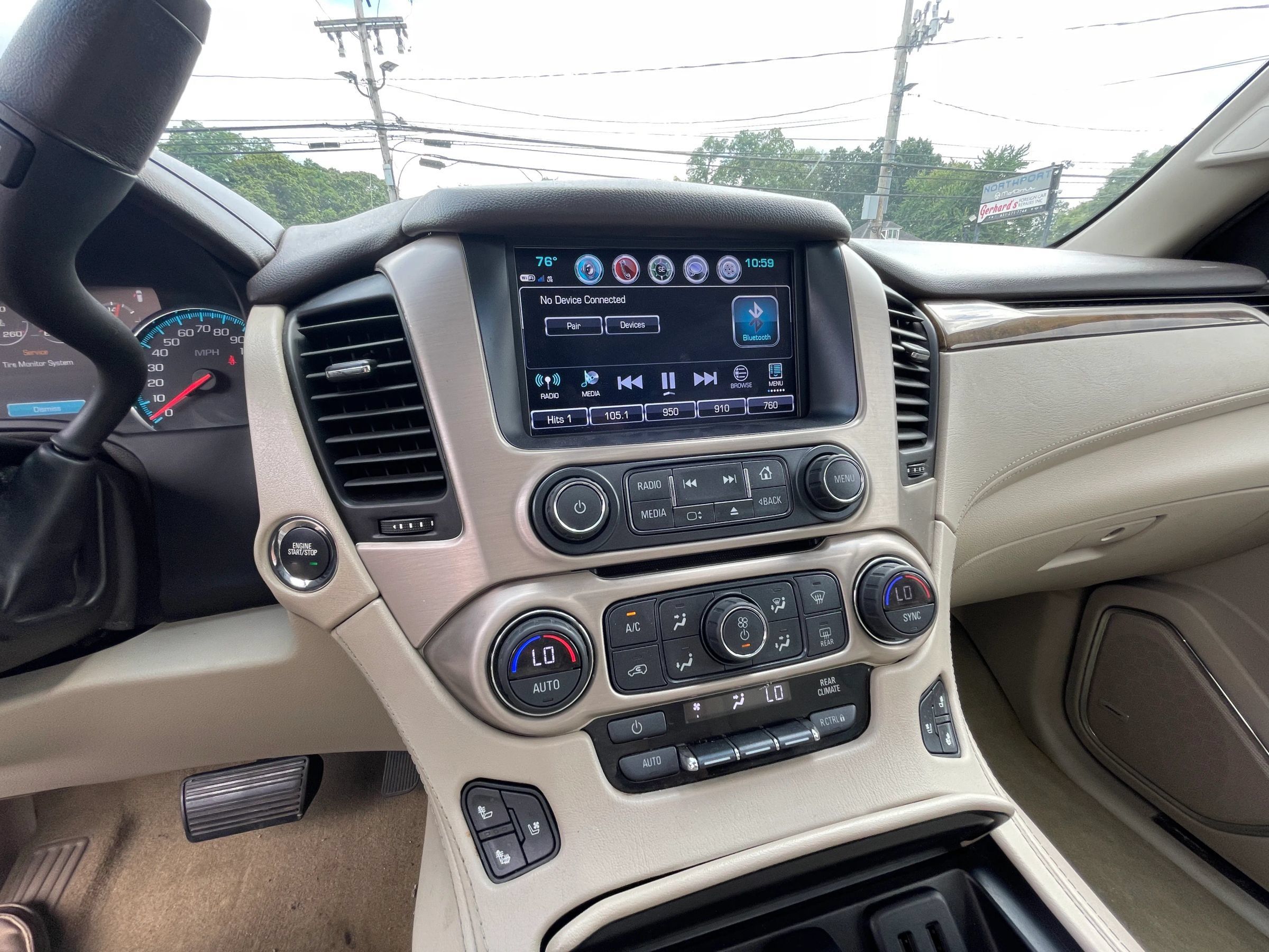 Used 2017 GMC Yukon Denali w/ Open Road Package AWD/4WD image 15