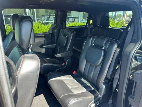 Used 2019 Dodge Grand Caravan GT FWD image 8