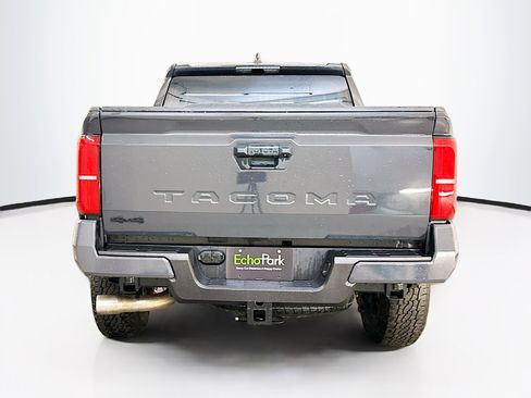 Used 2025 Toyota Tacoma TRD Off-Road image 7