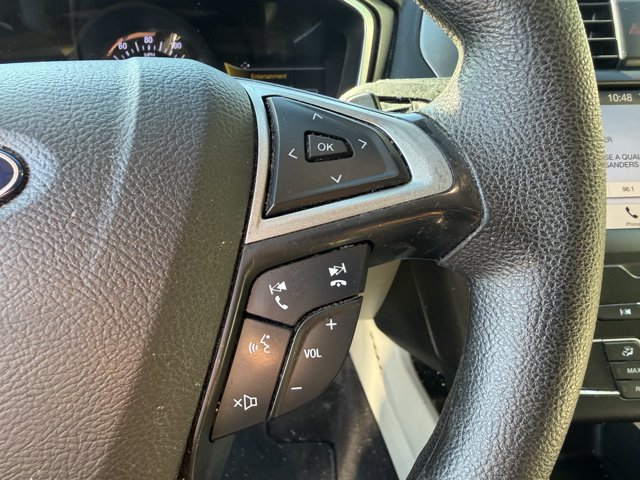 Used 2019 Ford Fusion SE FWD image 15