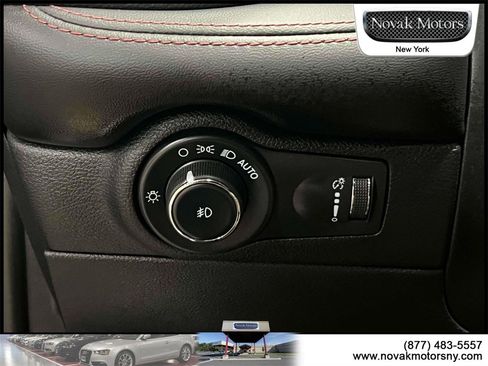 Used 2022 Dodge Durango R/T w/ Blacktop Package image 23