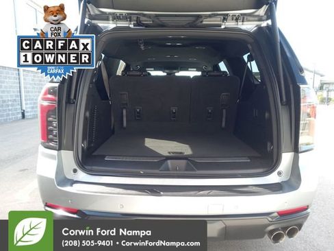 Used 2025 Chevrolet Suburban Z71 AWD/4WD image 27